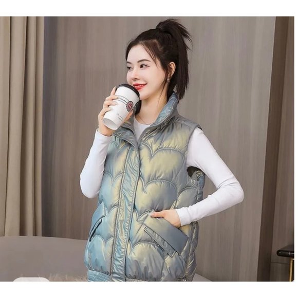 Womens|Padded Vest|Size XL|Bright Green |Turtleneck|Full Zipper|Mid Length - Picture 2 of 16